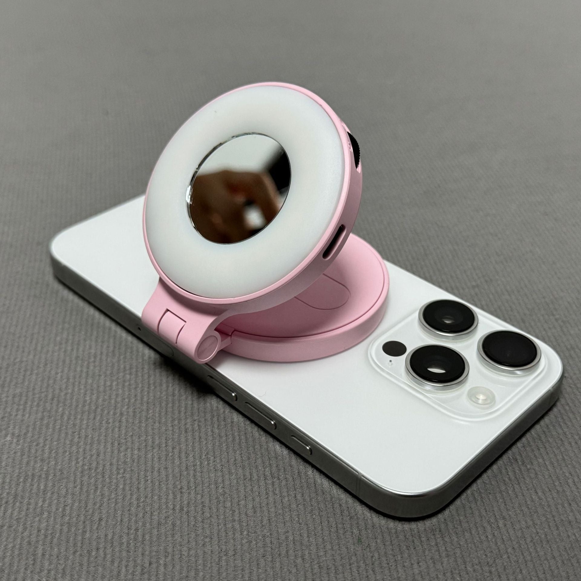 🔥Magnetic 3-Color Snap-On Rechargeable Phone Fill Light