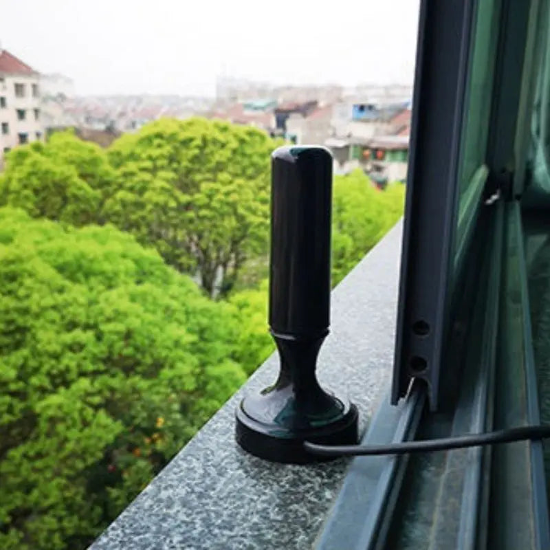 Outdoor Digital TV Antenna with Amplifier